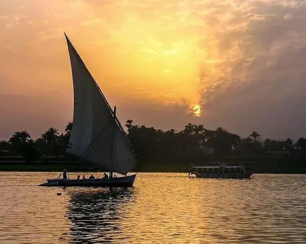 Private Scenic Sunset Felucca Ride in Aswan