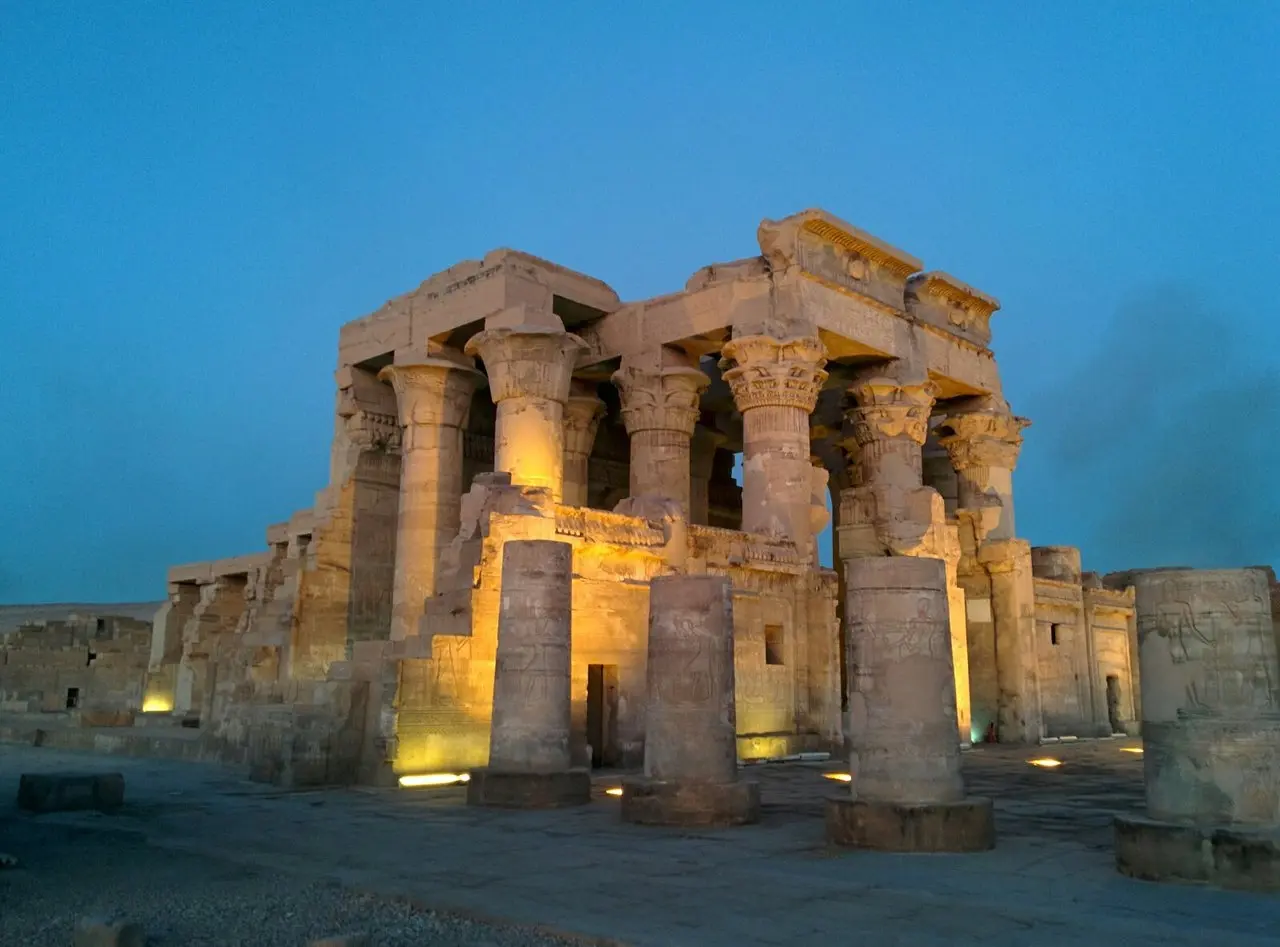Private Full-Day Tour To Kom Ombo and Edfu