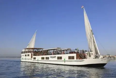 Three Pyramids Dahabiya – Luxury Sailing on the Nile
